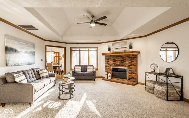 7025 Hunters Ridge Drive, Plainfield, IN 46168