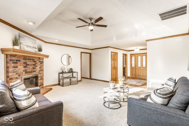 7025 Hunters Ridge Drive, Plainfield, IN 46168