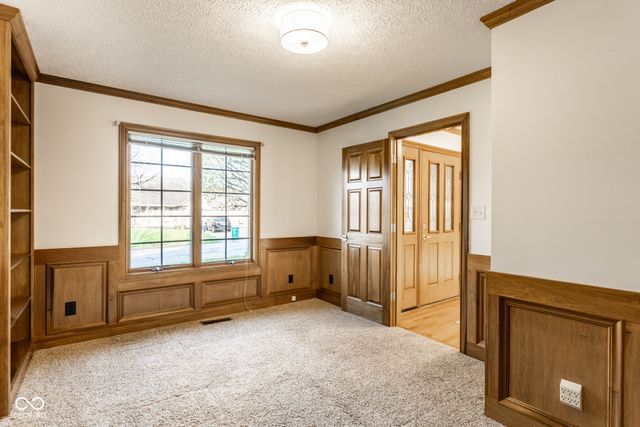 7025 Hunters Ridge Drive, Plainfield, IN 46168