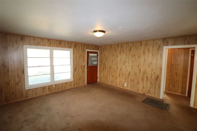 431 W Collins Street, Stephenville, TX 76401