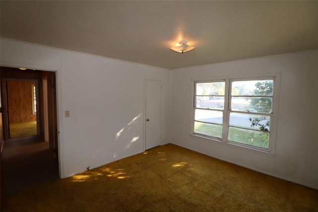 431 W Collins Street, Stephenville, TX 76401