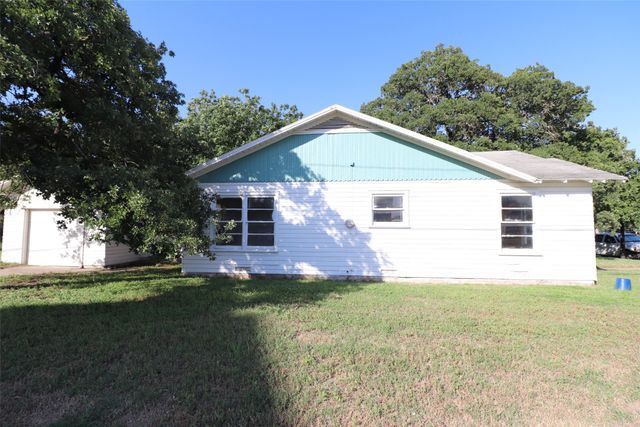 431 W Collins Street, Stephenville, TX 76401