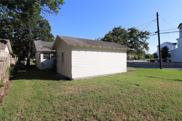 431 W Collins Street, Stephenville, TX 76401