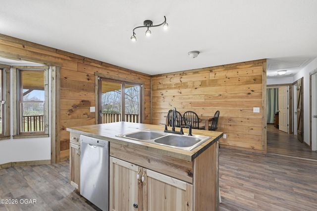 10201 W 5th Street, Butterfield, MO 65623