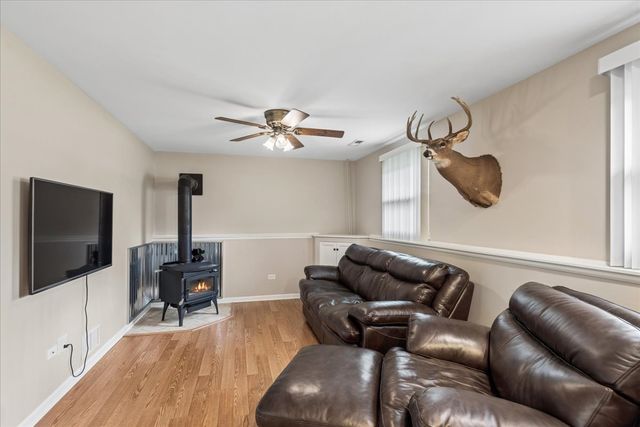 38187 N North Shore Avenue, Beach Park, IL 60087