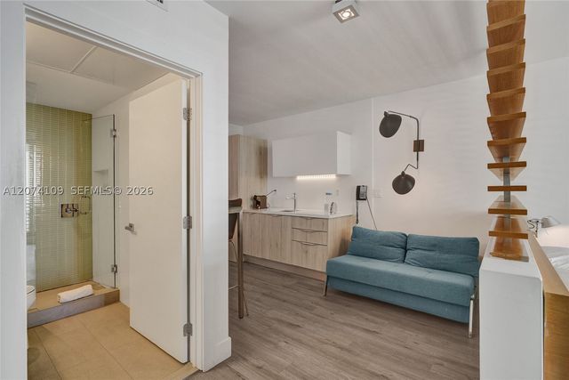 6080 Collins Ave 508, Miami Beach, FL 33140