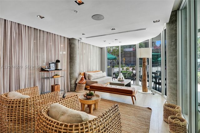 6080 Collins Ave 508, Miami Beach, FL 33140