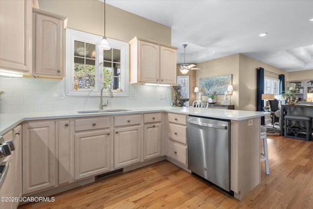 221 MADELINES PARK CIRCLE, Jefferson City, MO 65109