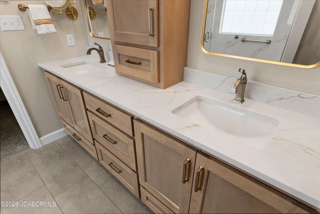 221 MADELINES PARK CIRCLE, Jefferson City, MO 65109