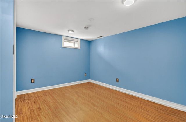 2329 Niskayuna Drive, Niskayuna, NY 12309