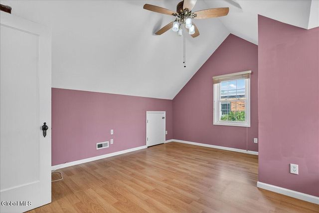 2329 Niskayuna Drive, Niskayuna, NY 12309