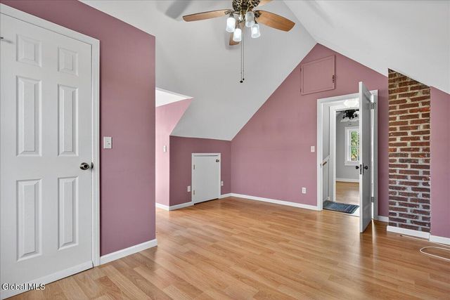 2329 Niskayuna Drive, Niskayuna, NY 12309