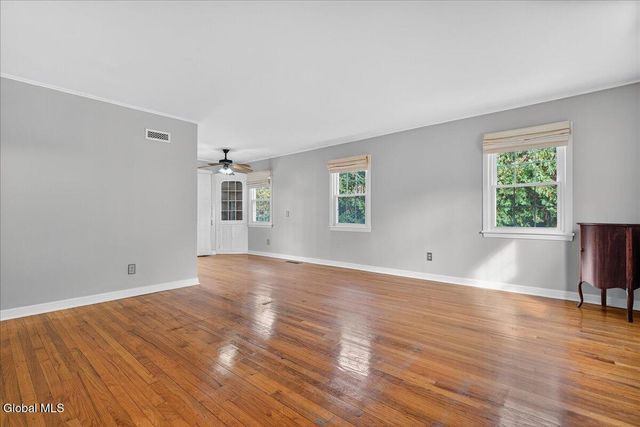 2329 Niskayuna Drive, Niskayuna, NY 12309