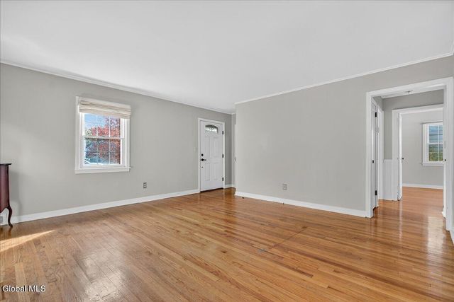 2329 Niskayuna Drive, Niskayuna, NY 12309