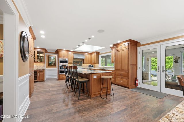 32 Wesley Court, Eatontown, NJ 07724