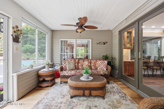 32 Wesley Court, Eatontown, NJ 07724