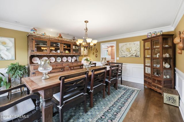 32 Wesley Court, Eatontown, NJ 07724