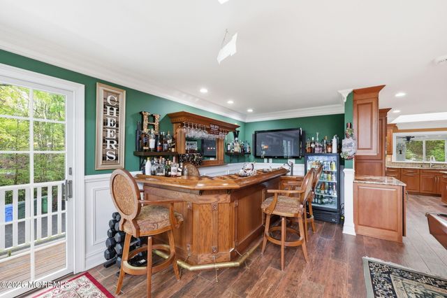 32 Wesley Court, Eatontown, NJ 07724