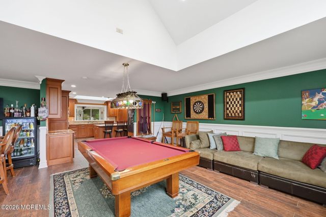 32 Wesley Court, Eatontown, NJ 07724