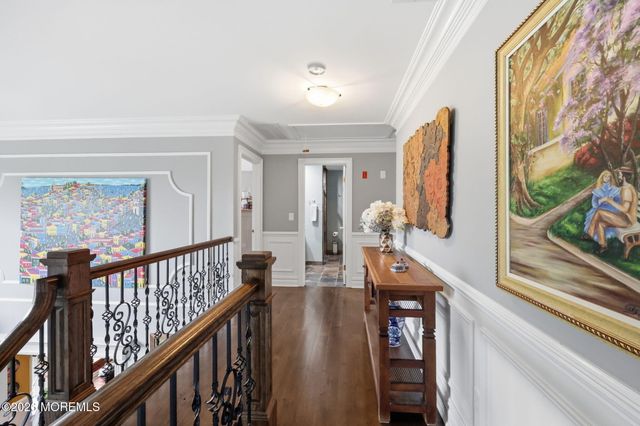 32 Wesley Court, Eatontown, NJ 07724