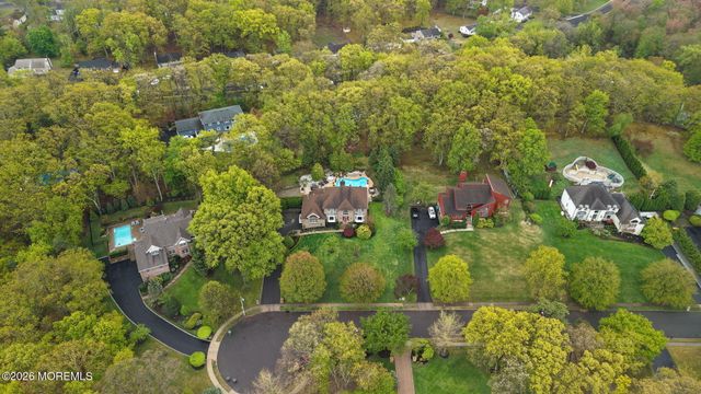 32 Wesley Court, Eatontown, NJ 07724