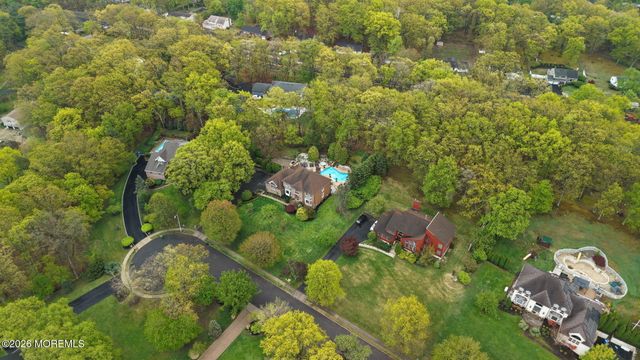 32 Wesley Court, Eatontown, NJ 07724