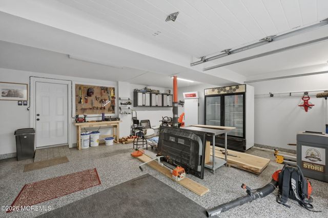 32 Wesley Court, Eatontown, NJ 07724