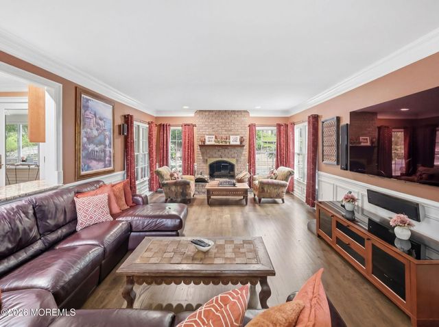 32 Wesley Court, Eatontown, NJ 07724