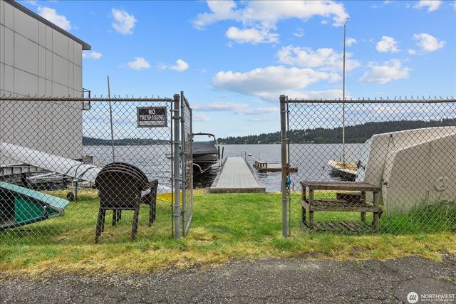 14238 41st Avenue NE, Seattle, WA 98125