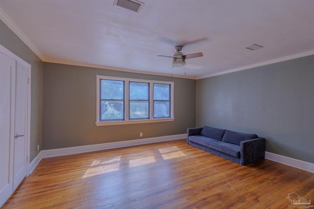 2023 E Yonge St, Pensacola, FL 32503