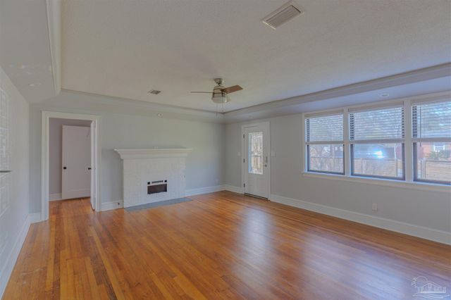 2023 E Yonge St, Pensacola, FL 32503