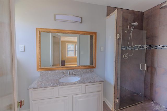 2023 E Yonge St, Pensacola, FL 32503