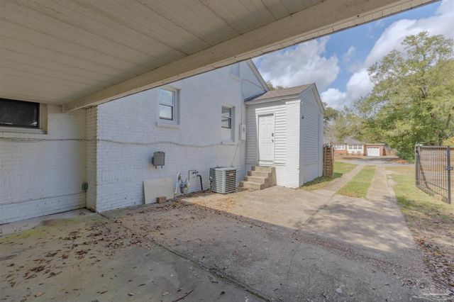 2023 E Yonge St, Pensacola, FL 32503