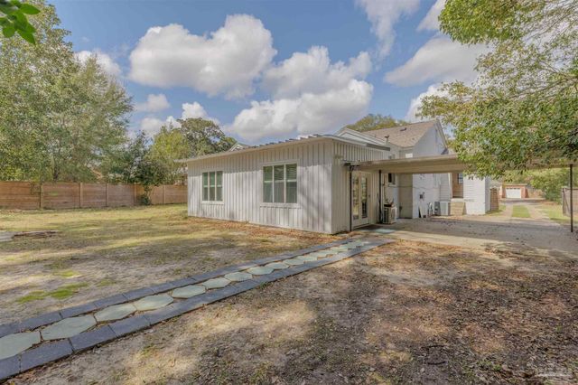 2023 E Yonge St, Pensacola, FL 32503