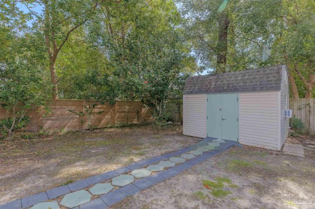 2023 E Yonge St, Pensacola, FL 32503