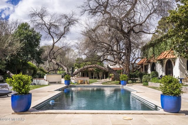 45 Clark Crossing Road, Tubac, AZ 85646