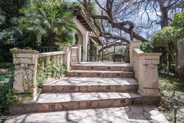 45 Clark Crossing Road, Tubac, AZ 85646