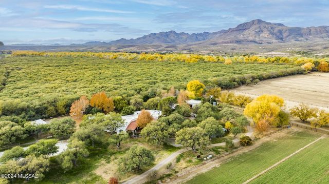 45 Clark Crossing Road, Tubac, AZ 85646