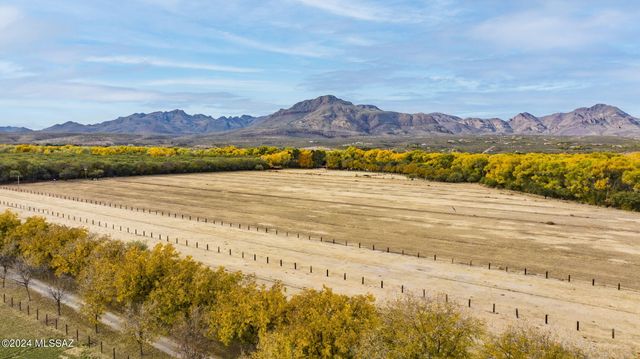 45 Clark Crossing Road, Tubac, AZ 85646