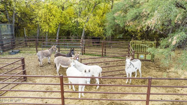 45 Clark Crossing Road, Tubac, AZ 85646