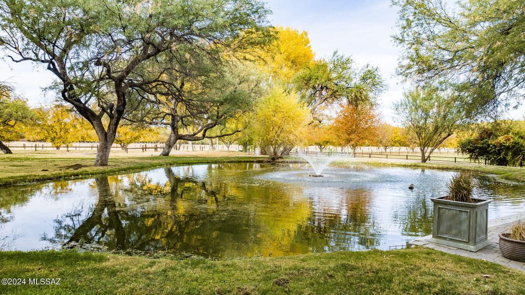 45 Clark Crossing Road, Tubac, AZ 85646