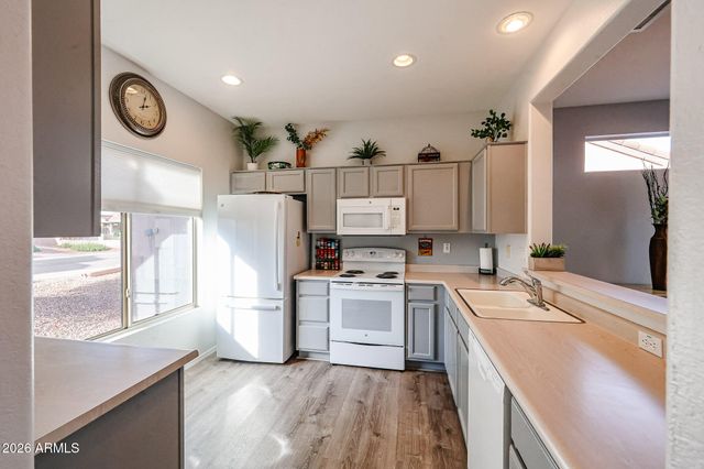 15974 W QUAIL CREEK Lane, Surprise, AZ 85374