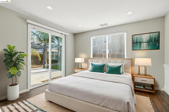 809 Bluestone Dr, Oakley, CA 94561