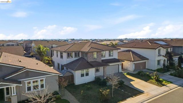 809 Bluestone Dr, Oakley, CA 94561