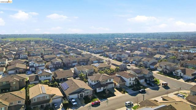 809 Bluestone Dr, Oakley, CA 94561