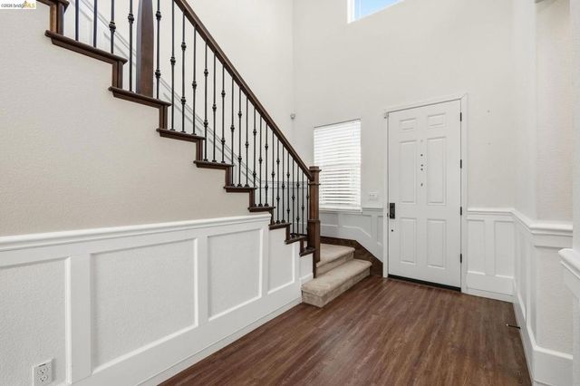 809 Bluestone Dr, Oakley, CA 94561