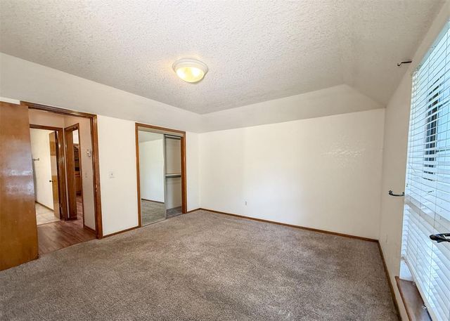 7019 N Spinnaker Lane, Oklahoma City, OK 73116