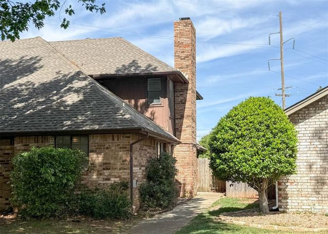 7019 N Spinnaker Lane, Oklahoma City, OK 73116