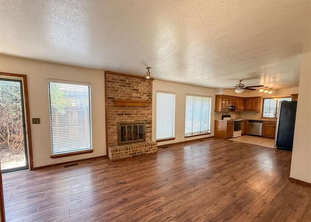 7019 N Spinnaker Lane, Oklahoma City, OK 73116
