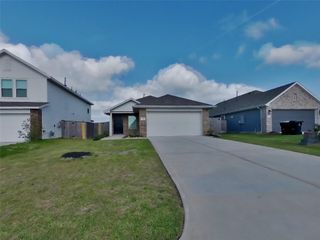 17527 Grand Fir Lane, New Caney, TX 77357
